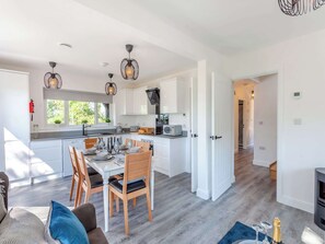 Open plan living space | Willow House, Kewstoke, near Weston-super-Mare