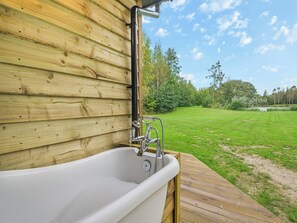 Outdoor bath  | Stillwater, Rockland St Peter