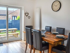 Dining Area | The Beach Hut, Flamborough, near Bridlington
