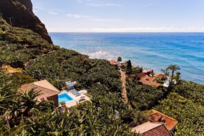 Beautiful Calheta Villa | Villa Do Mar III | 3 Bedrooms |  Infinity Pool & Stunning Views