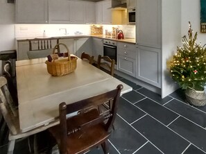 Kitchen area | Sheila’s Cottage, Lynton