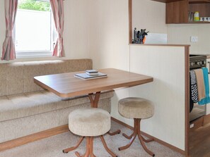 Dining Area | Riverview, Chapel Hill, near Lincoln