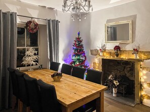 Christmas | The Farmhouse, Pelcomb, near Newgale