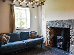 Living room/dining room | Sunnyside Cottage, Tremadog, near Porthmadog