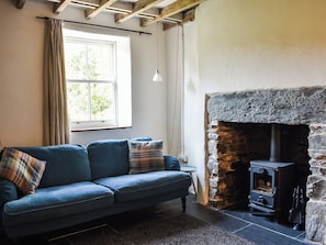 Living room/dining room | Sunnyside Cottage, Tremadog, near Porthmadog