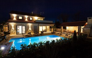 pool