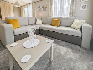 Living area | Stonewood Country Lodge, Kelsall, near Cheshire