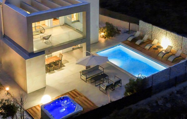 pool