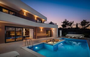 pool