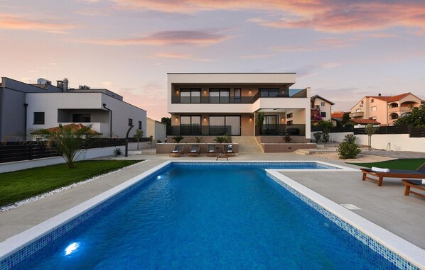 pool