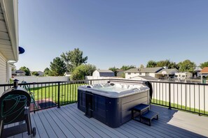 Furnished Deck | Hot Tub | Grill