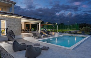 pool