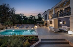 pool