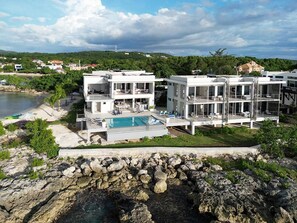 Santosha ,Whitehouse JM - 10 Bedroom Villa w/ Priv (1726)