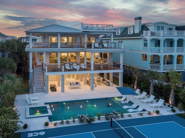 620 Ocean Blvd. Sunsational
