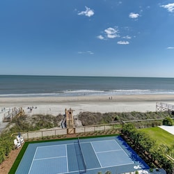 Pickleball court