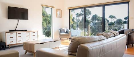 Spacious main lounge room