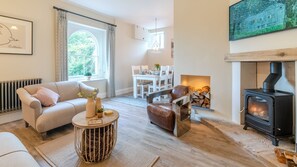 Sitting Room, Wallhope Retreat, Bolthole Retreats