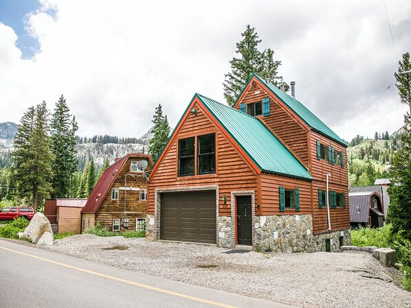 Exterior of Cabin in Summer