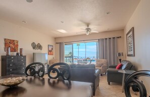 PropertyImg4