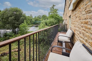 River View Cottage, Barnard Castle - Host & Stay