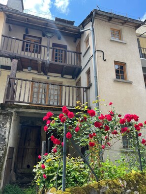 Exterior detail