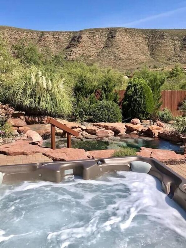 Bain à remous extérieur