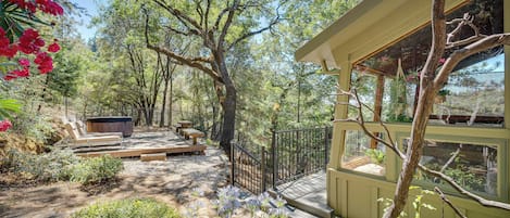 Meadow Vista Vacation Rental | 3BR | 2.5BA | Stairs Required | 2,100 Sq Ft