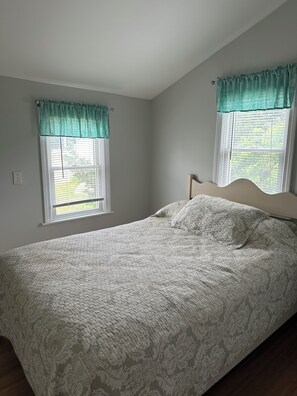  Bedroom with full size bed 