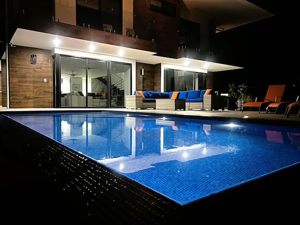 Casa Tranquilo Patio & Pool BY Night