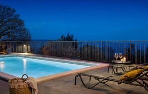 pool