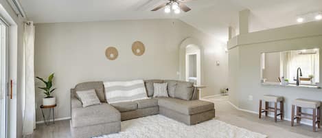 Winter Haven Vacation Rental | 3BR | 2BA | 1 Entry Step | 1,185 Sq Ft