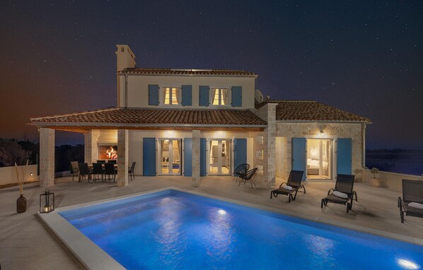 pool