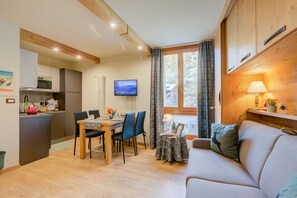 Living and dining room