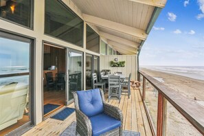 main level deck