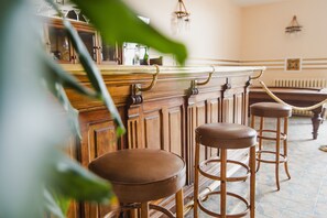 Bar (in der Unterkunft)