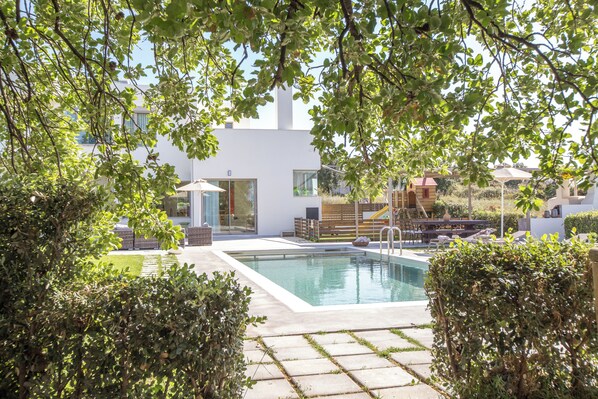 50 m2 private swimming pool (1.50 m deep for adults & 0.60 m for children) 