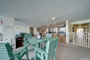 Poolside Tiki Bar-Open Seasonally