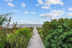 23-surf-or-sound-realty-1146-surround-sound-view