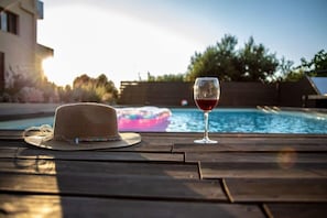 Sunset view - Pool view