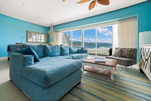 4.Living room