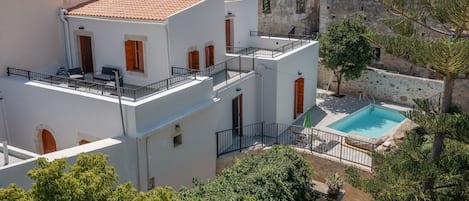 Beautiful villa, Private pool,Near tavern & minimarket,Maroulas,Rethymno,Crete