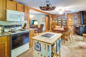 Kitchen | Dining Area