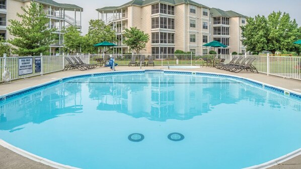 Outdoor pools with hot tubs open Memorial Day weekend thru Labor Day Weekend