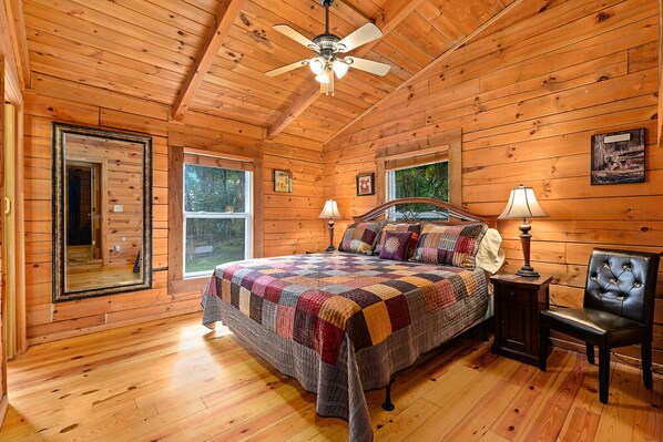 Upstairs Master Bedroom King