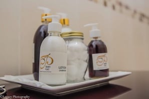 Équipements de salle de bain
