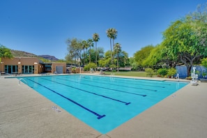 Community Amenities | Outdoor Pool (Open Year-Round)