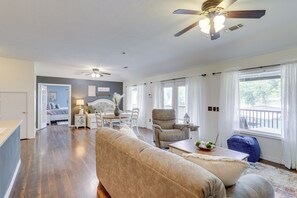 Living Room | Central Air Conditioning & Heating
