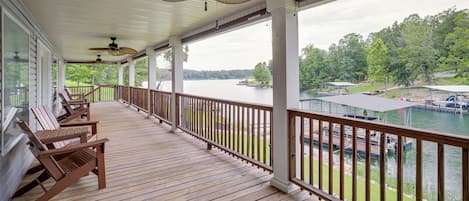 Horseshoe Bend Vacation Rental | 2BR | 2BA | 1,400 Sq Ft | Stairs Required