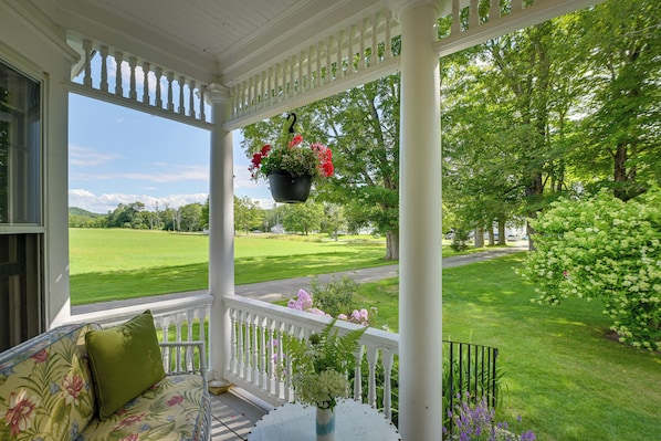 Freedom Vacation Rental | 4BR | 1.5BA | 1,500 Sq Ft | Stairs Required to Enter
